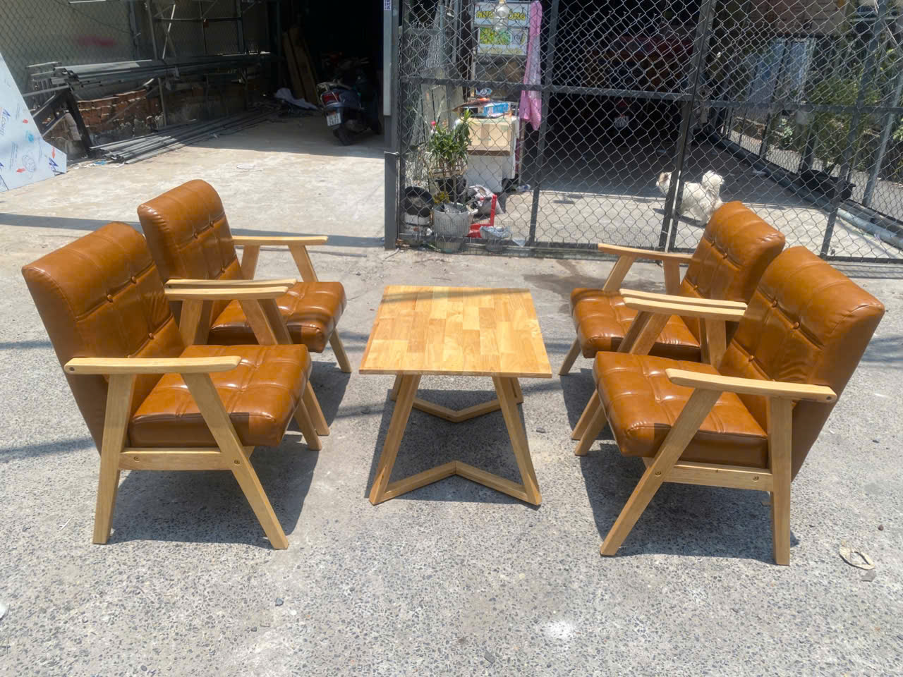 z7702601849167_4e0d7a2f49a6b3dc0ad9a61f7f7d53ac